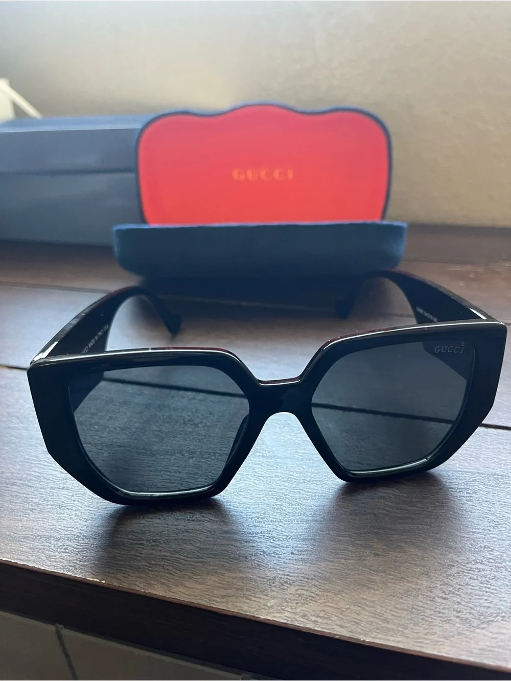Black Wide-Arm GG Logo Sunglasses